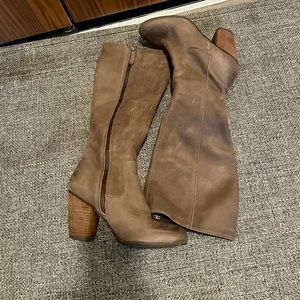 Tall heeled boots BP 6.5